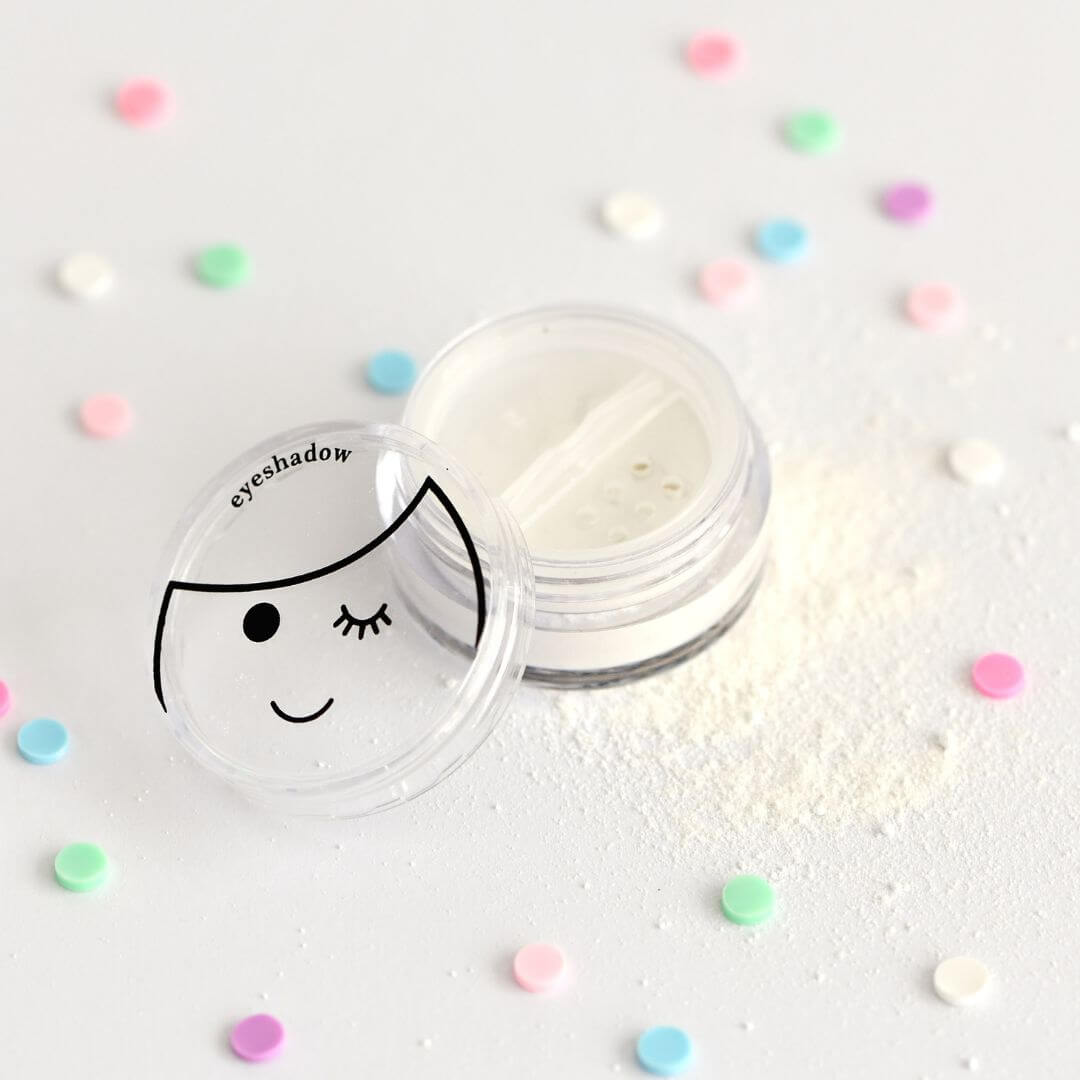 Eyeshadow for kids in shimmery white by No Nasties Kids NZ at All Natural Mums